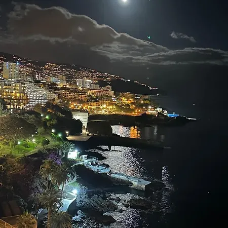 Do Mar E Lua Фуншал