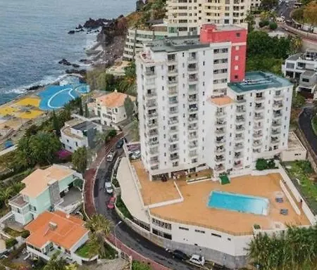 Do Mar E Lua Фуншал