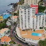 Do Mar E Lua 丰沙尔