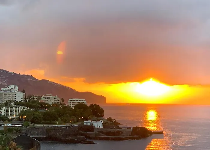 Do Mar E Lua * 丰沙尔