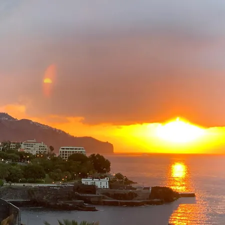 Do Mar E Lua * Funchal (Madeira)